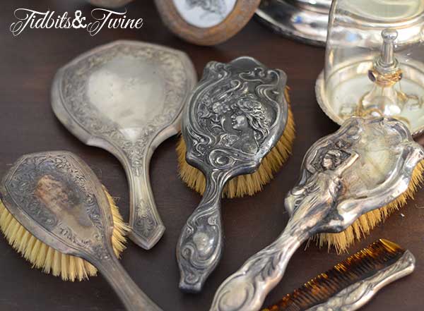 Tidbits&Twine Vintage Silver Hairbrush Set