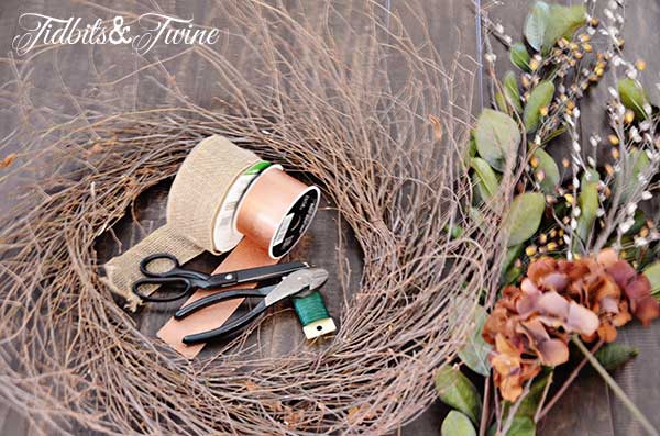 Tidbits&Twine Fall Wreath Step 1