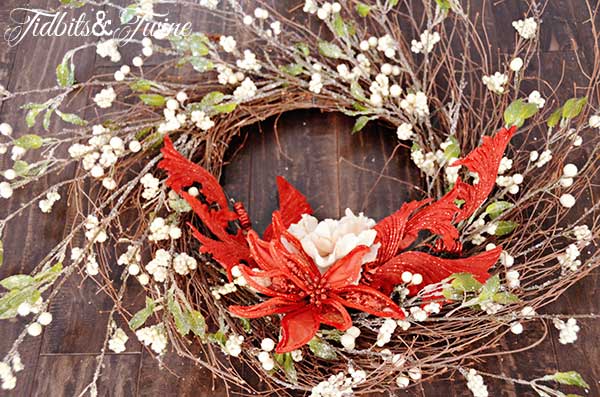 Tidbits&Twine-Holiday-Wreath-Step-4