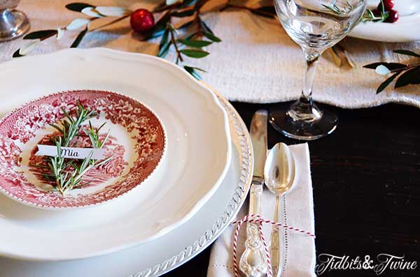 Tidbits&Twine-Holiday-Place-Setting