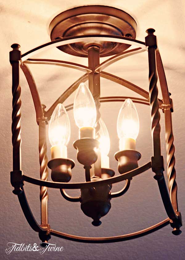 TIDBITS-&-TWINE-Guest-Bedroom-Lighting