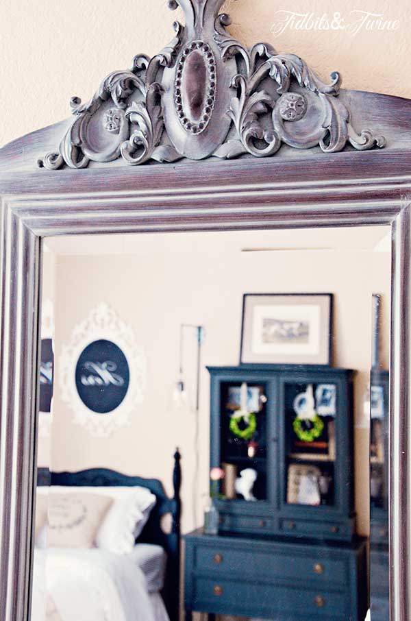 TIDBITS-&-TWINE-Guest-Bedroom-Mirror