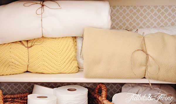 Tidbits&Twine-Linen-Closet-Blankets