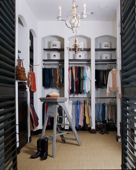 Arched Reach In Closet