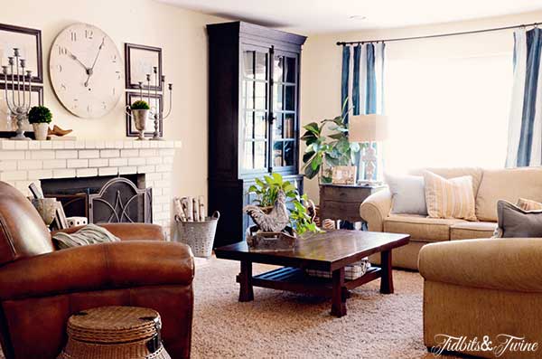 TIDBITS-&-TWINE-Casual-Family-Room-2