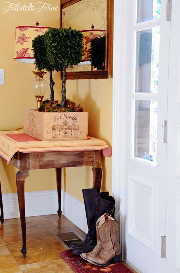 TIDBITS-&-TWINE-Liz-Entryway