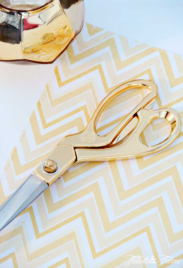 TIDBITS-&-TWINE-Gold-Scissors