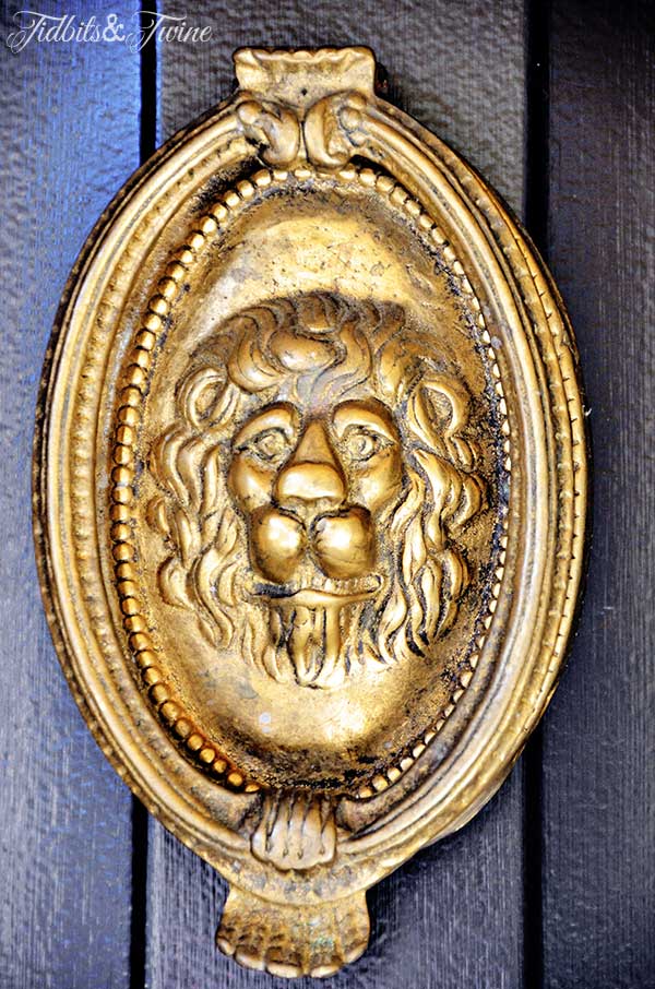 TIDBITS-&-TWINE-Antique-Lionhead-Door-Knocker