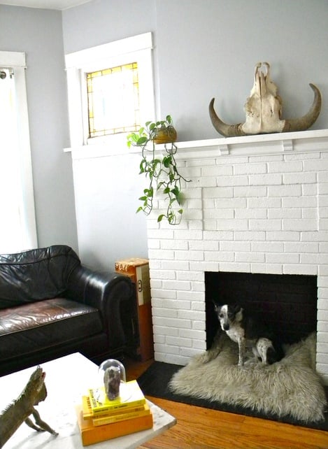 TIDBITS & TWINE Fireplace Dog Bed