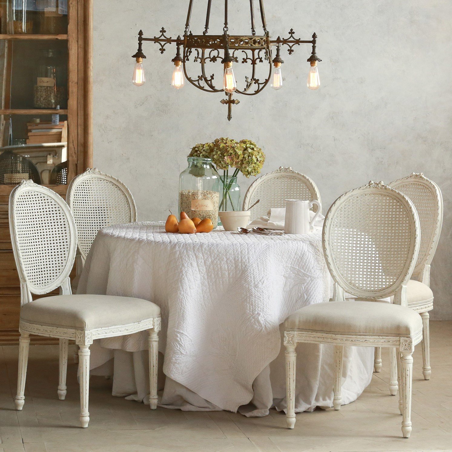 Casual Elegant Dining