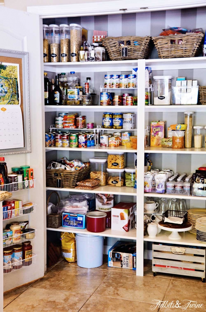 My Pantry Makeover {Before& After}