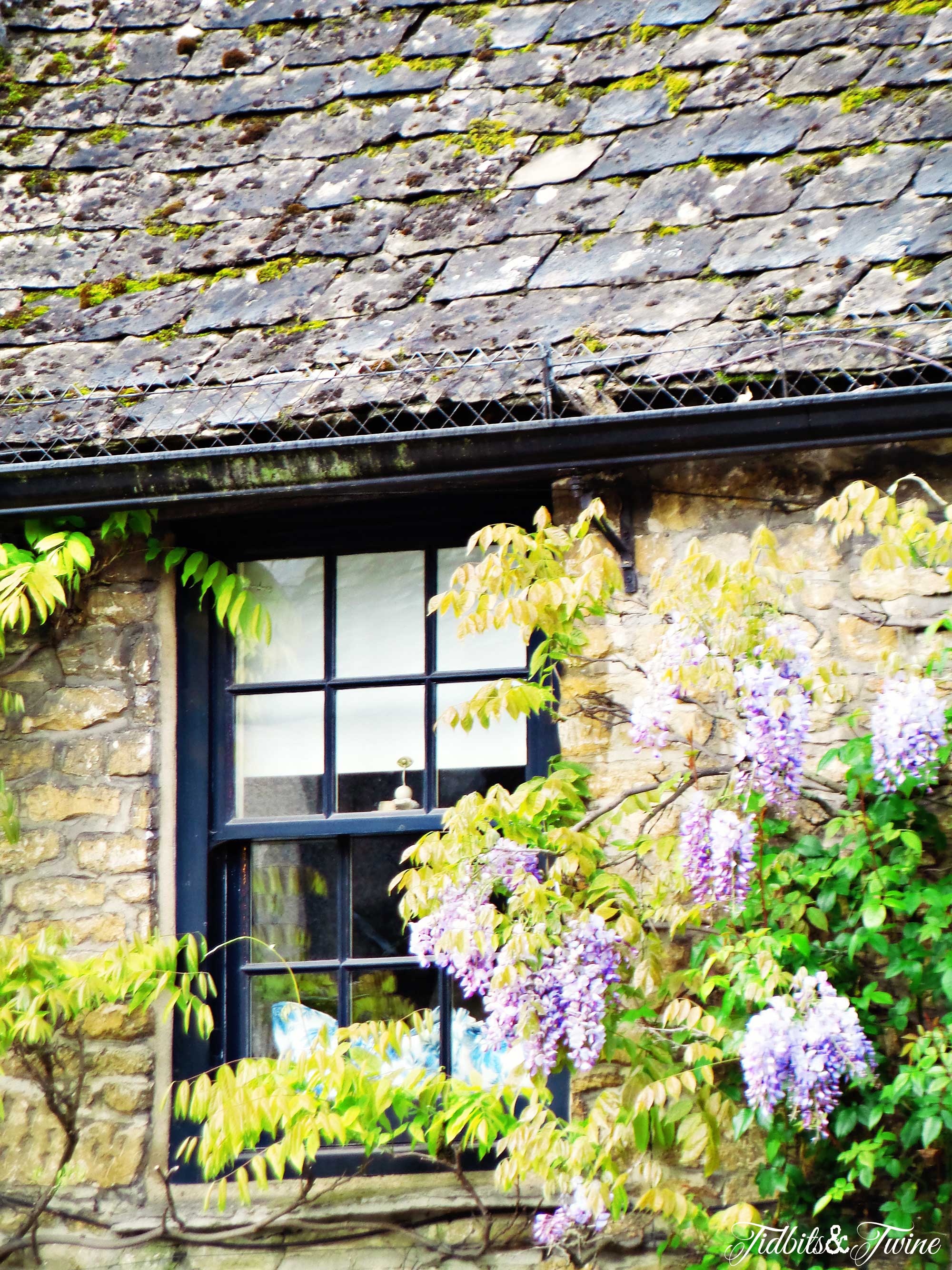 TIDBITS&TWINE---Burford-Slate-Roof