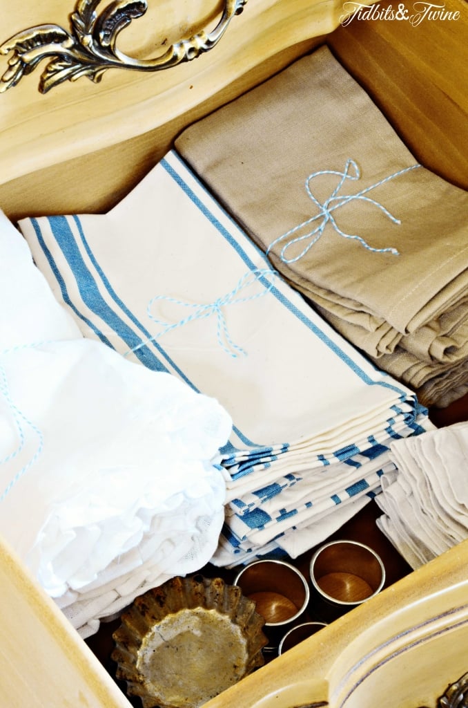 TIDBITS-&-TWINE---Dining-Hutch-Napkin-Drawer