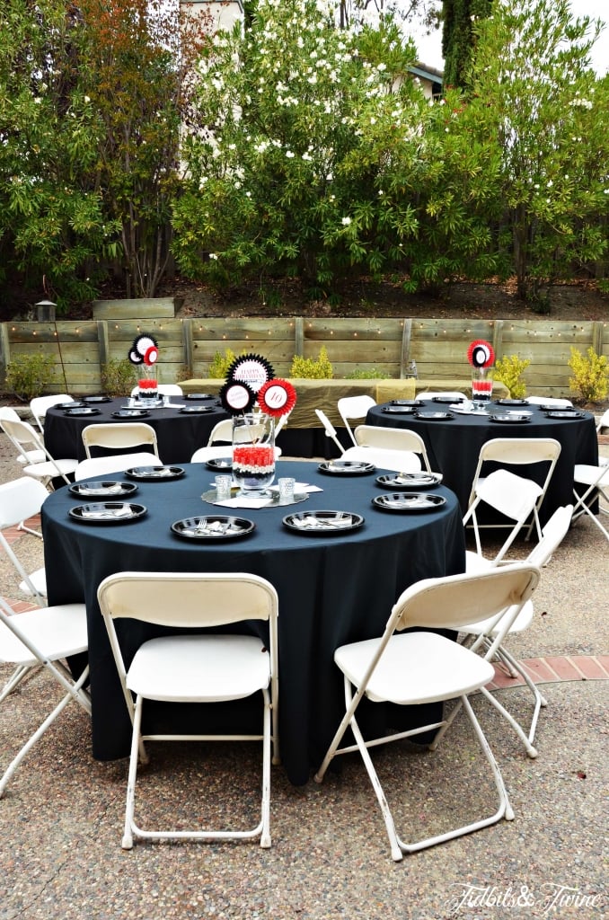 TIDBITS&TWINE---40TH-Birthday-Tables