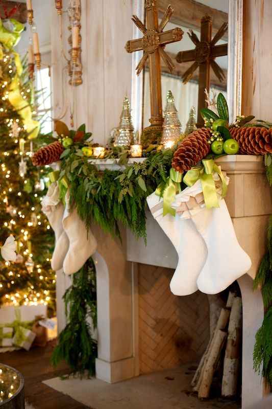 Cedar and Magnolia Garland