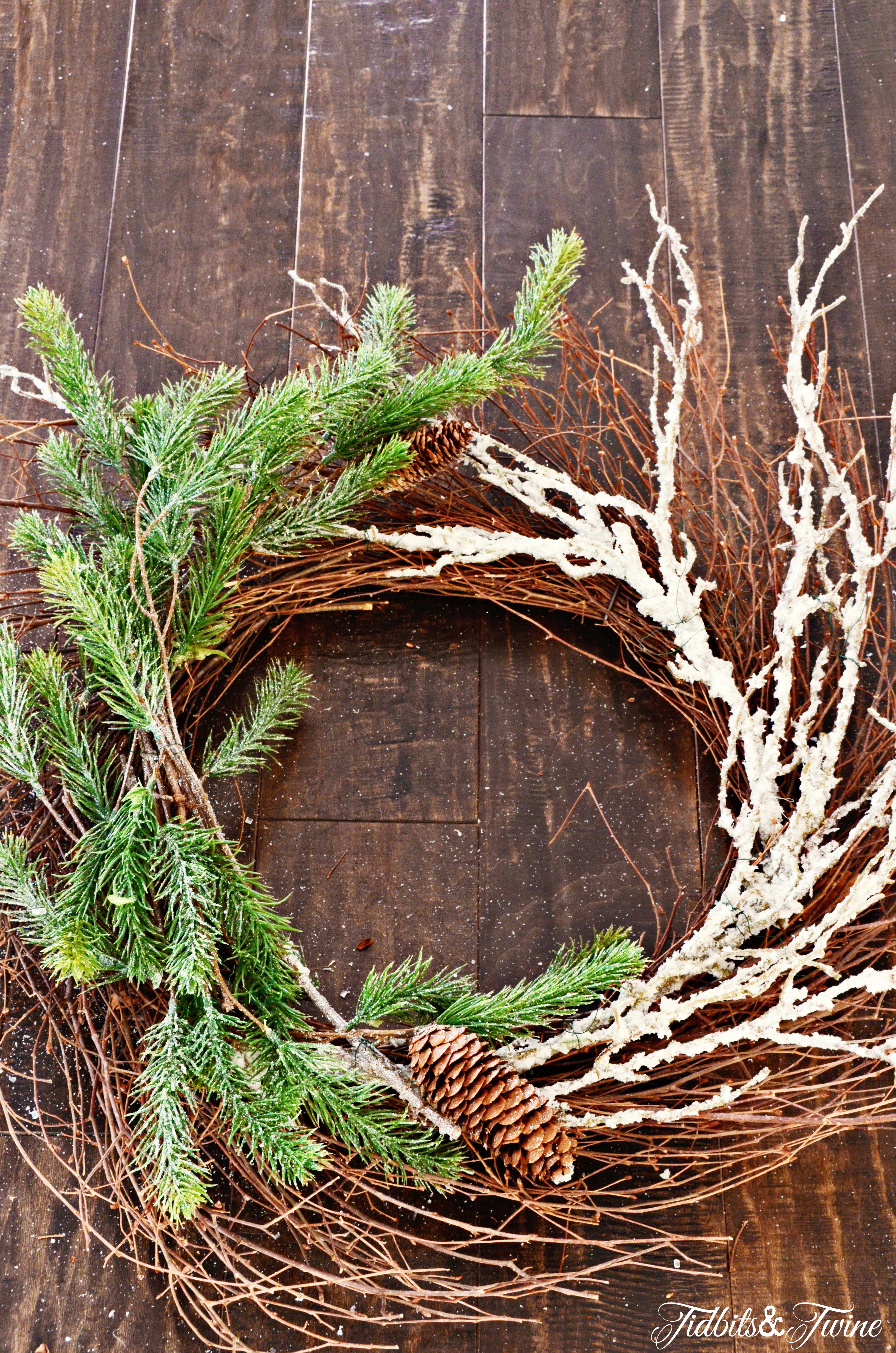 TIDBITS-&-TWINE---DIY-Elegant-Christmas-Wreath-Step-2