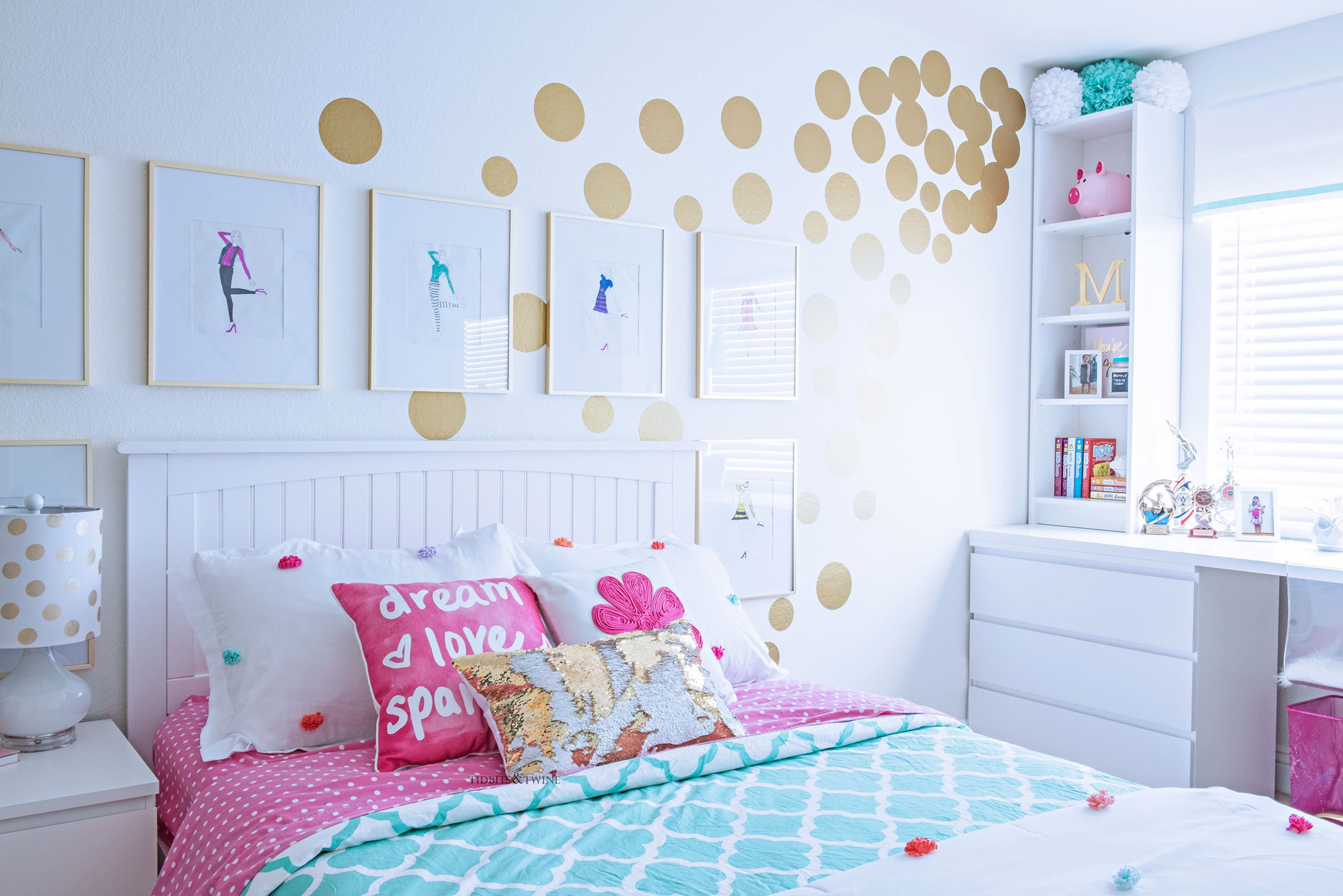 Teen/Tween Girls Bedroom Makeover Idea on a Budget: Tidbits&Twine