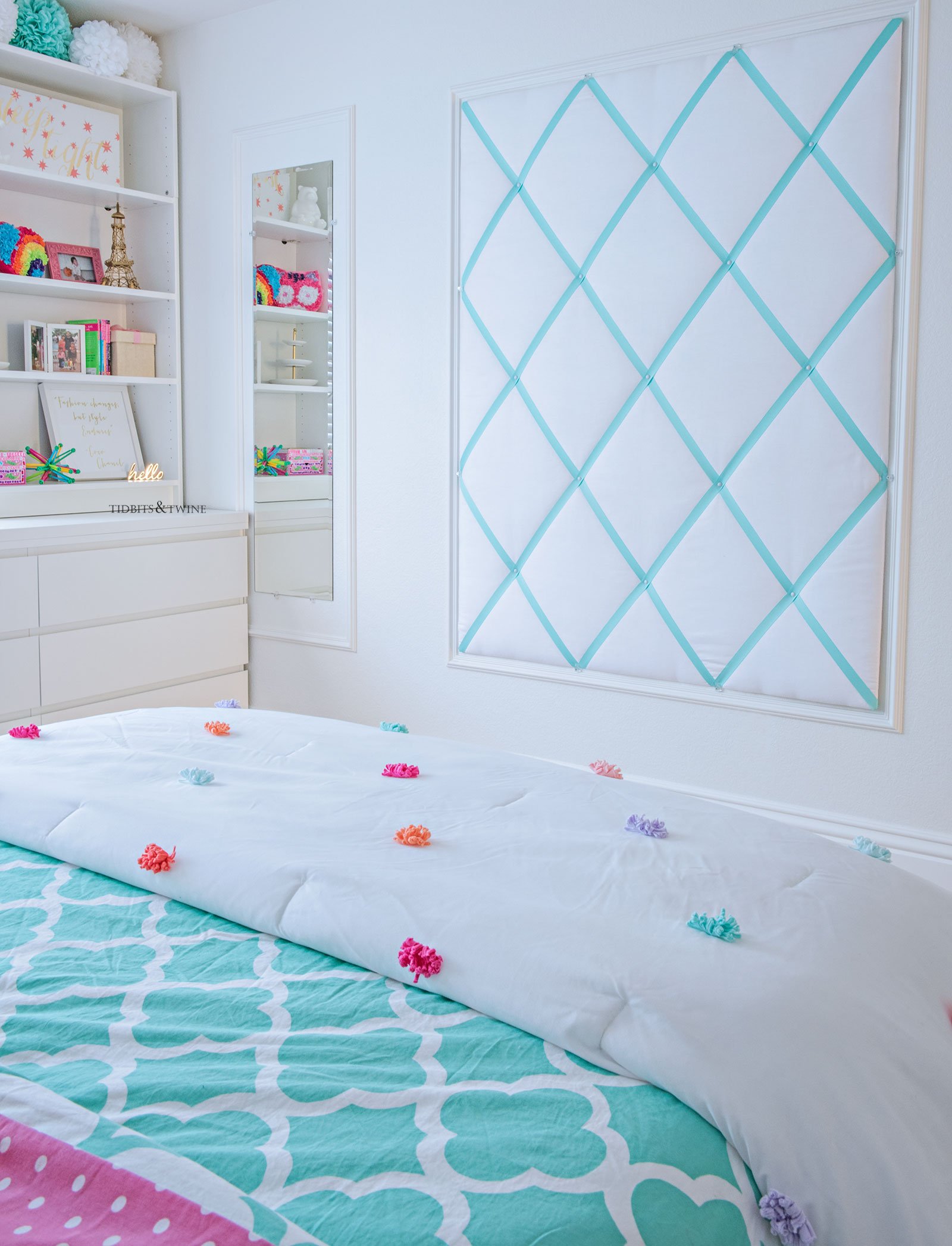 Oversized DIY Ribbon Memo Board in Tween Girl Bedroom