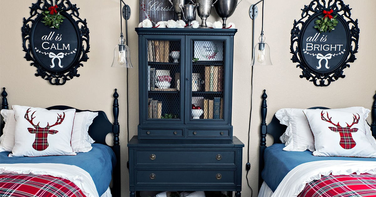Christmas Tour of the Guest Bedroom - Tidbits&Twine