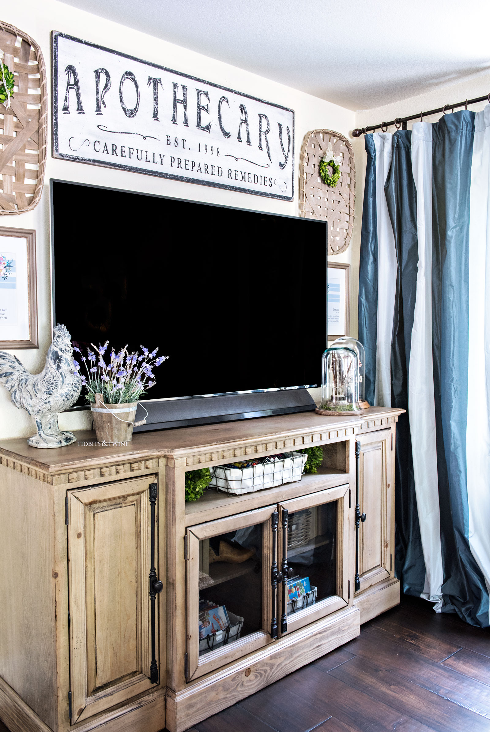 French Farmhouse Gallery Wall around a TV