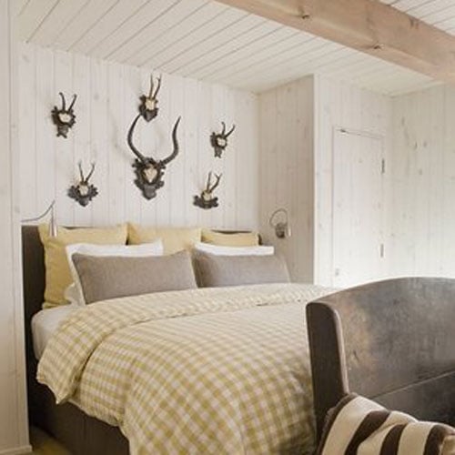 Ideas for How to Decorate Above the Bed Tidbits&Twine - Grouping of Antlers