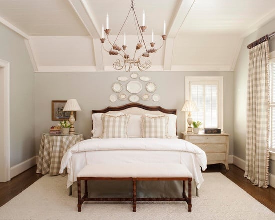 Ideas for How to Decorate Above the Bed Tidbits&Twine - Grouping Plates above the Bed