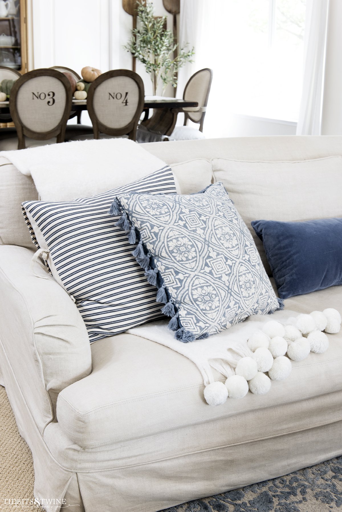 A Guide to Throw Pillow Sizes Arrangements Tidbits Twine