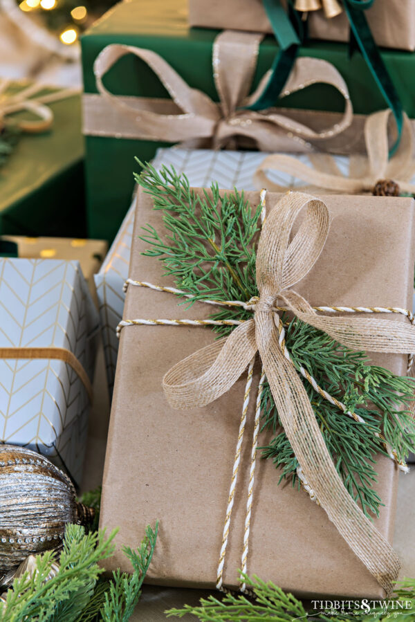 Easy & Elegant Christmas Wrapping Ideas Tidbits&Twine