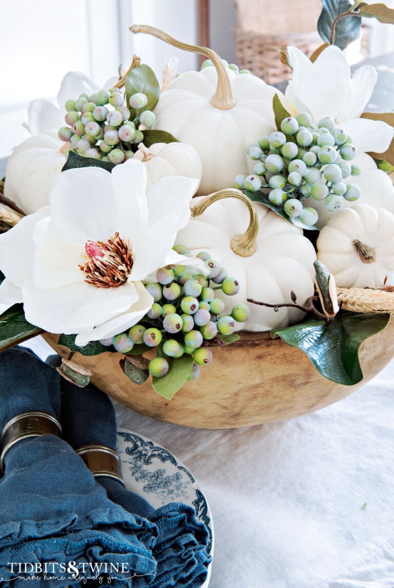 White Pumpkin and Magnolia – 5 Minute Centerpiece