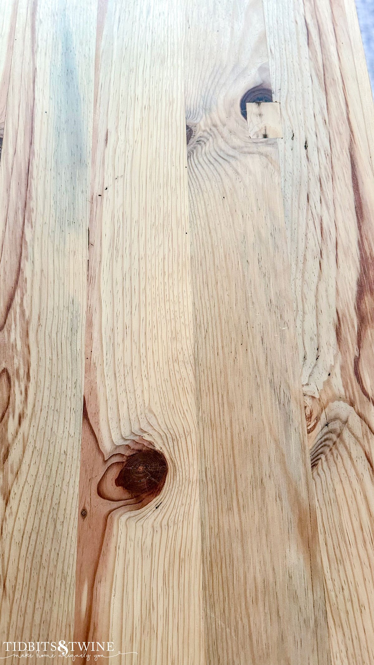 closeup of sanded pine board table top