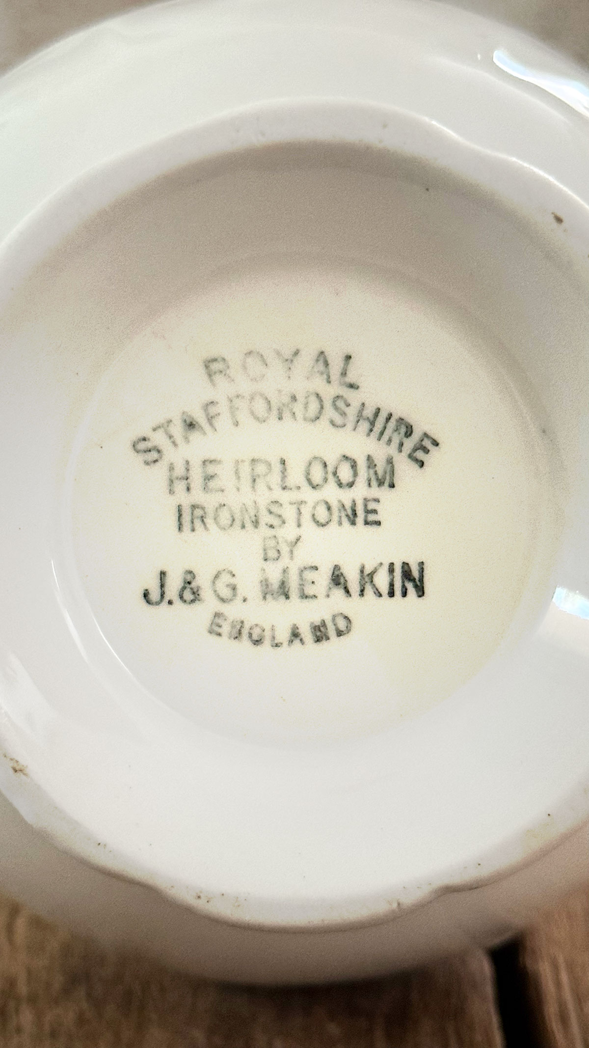 Vintage Royal Staffordshire Heirloom Ironstone Sugar Bowl