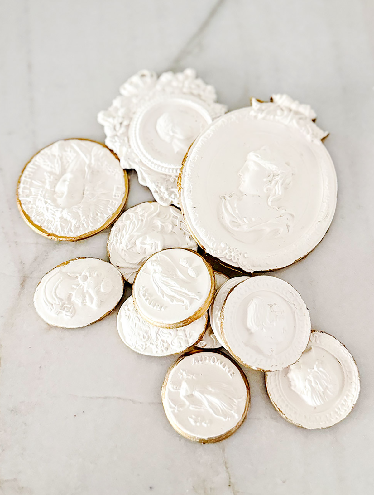 Why Intaglio Decor Is the Little Detail Designers Love