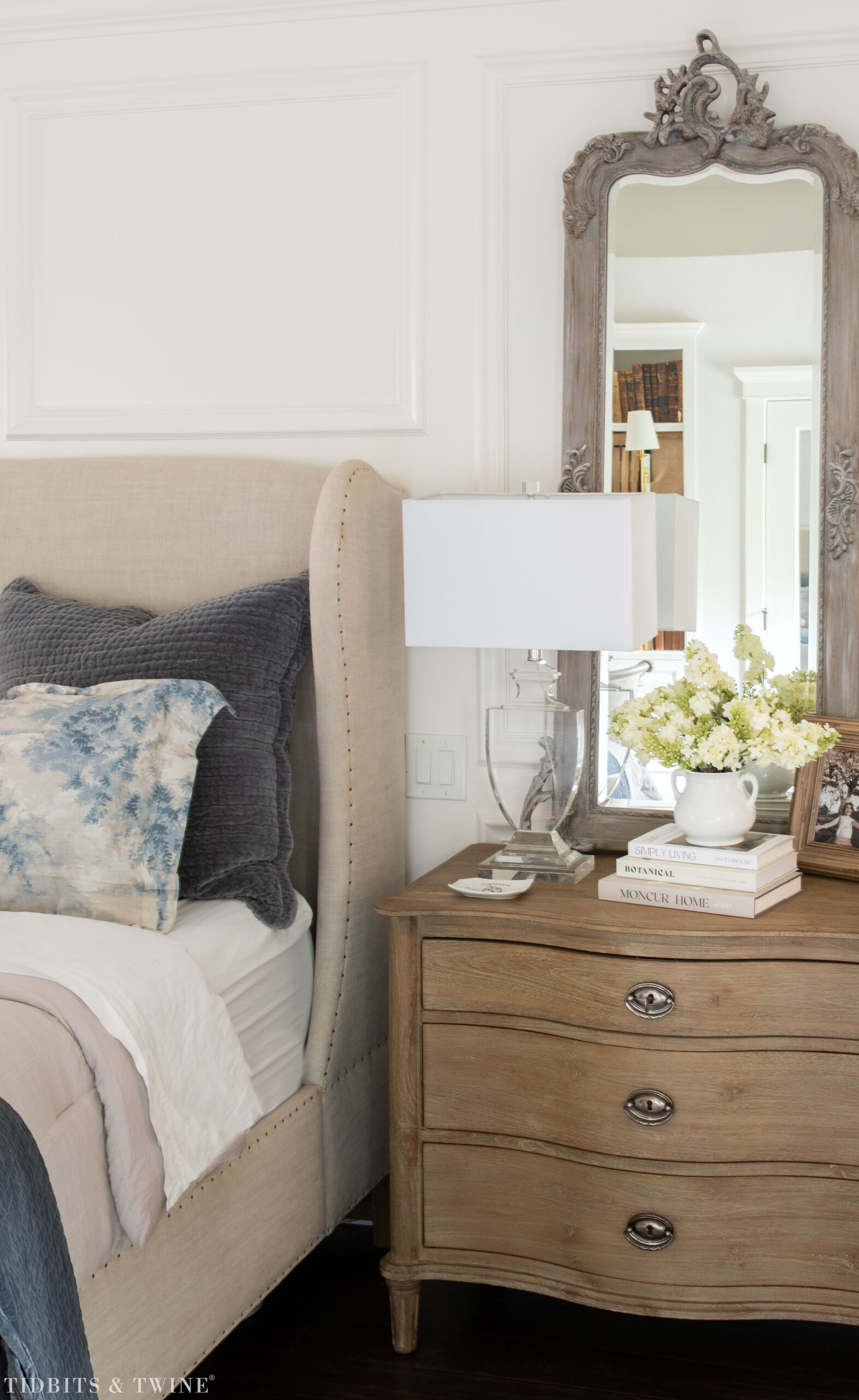 Nightstand Decorating Ideas: The Simple Formula