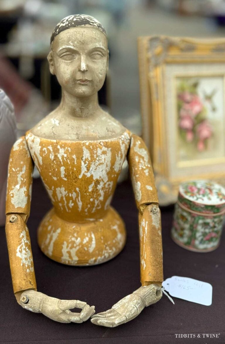 September Antique Fair Finds: Fall Arrives, Great Antiques & One Very Questionable Santos